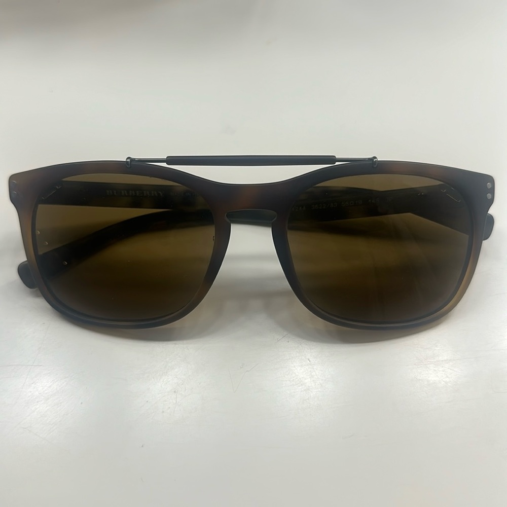 Burberry Polarized sunglasses